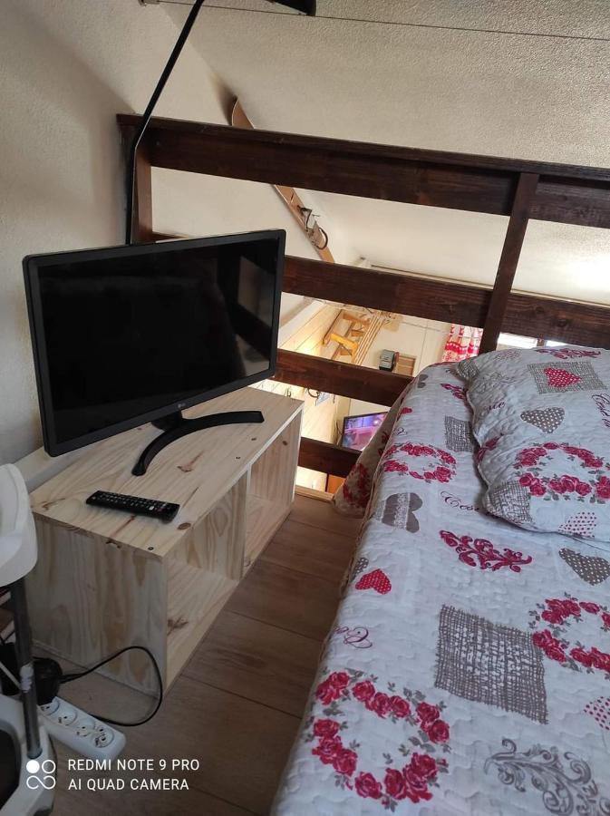 Les Fontanilles Odeillo Chalet 60 Wifi & Parking Gratuit Expose Plein Sud & Plein Pied , Draps & Serviettes De Toilettes Non Inclus, Sabanas Y Toallas No Incluidos Экстерьер фото